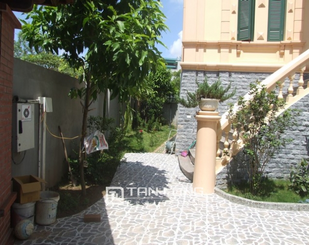 3-storey villa with swimming pool for lease in Nguyen Khoai road, Hai Ba Trung dist, Hanoi 9