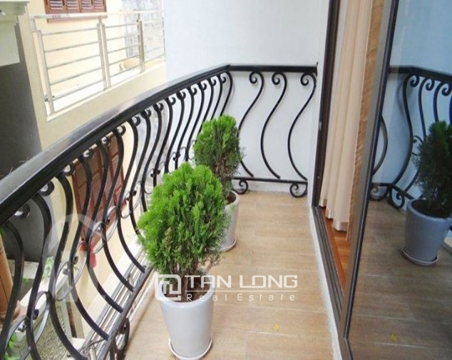 4 bedroom house for rent on 113 alley, Dao Tan street 8