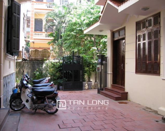 4 bedroom house for rent on Lane 376, Buoi street, Ba Dinh 6