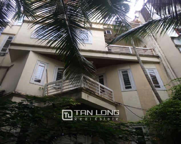 4 bedroom house for rent on Thong Phong, Dong Da 1