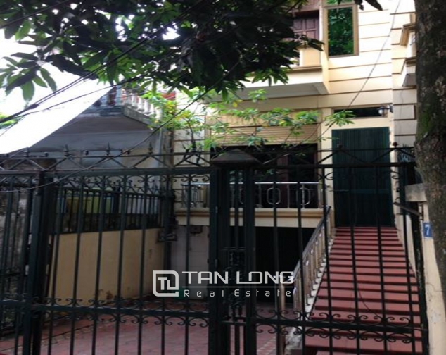6 BEDROOM house for lease in Bach Dang street, near city center of Hanoi! 2