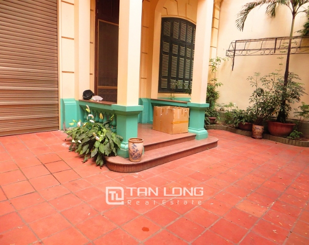6 bedroom house for rent in Thong Phong lane, Ton Duc Thang street, Dong Da district 1
