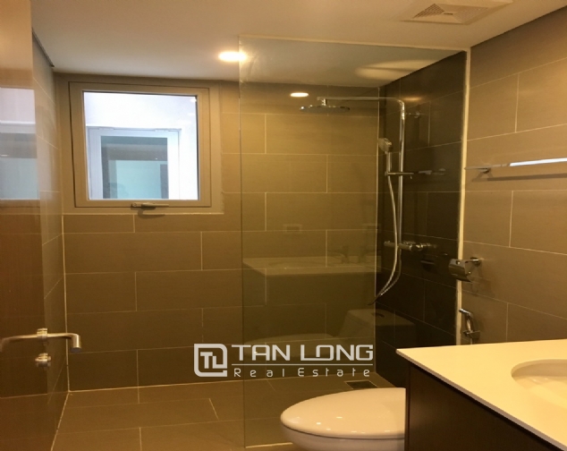 A 3-bedroom apartment for rent on the diplomatic corps area in Nothern Tu Liem district! 10