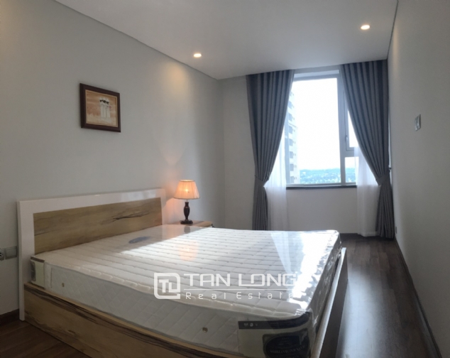 A 3-bedroom apartment for rent on the diplomatic corps area in Nothern Tu Liem district! 1