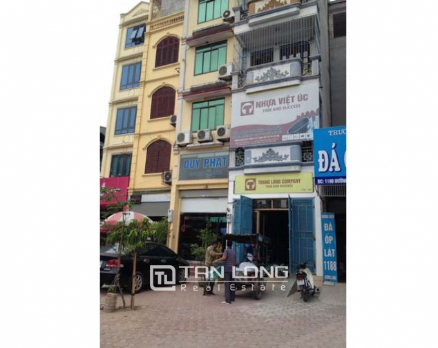 A six storey house for rent at Đuong Lang, Đong Đa district, Hanoi 2