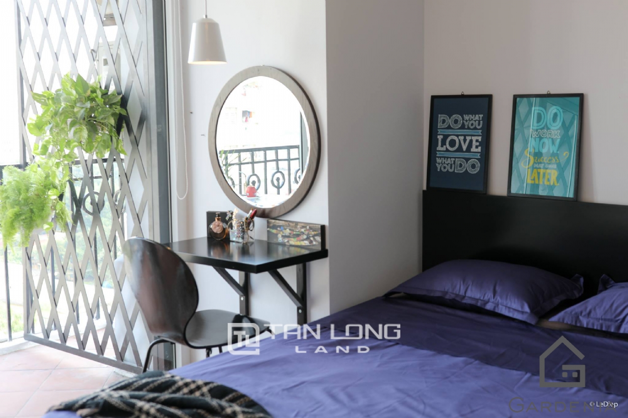 Affordable 2 bedroom apartment for rent on Doi Nhan street, Ba Dinh 7