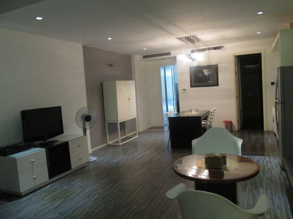 An beautiful aparment for rent in the 4th floor in Duong Thanh street, Old Quarter, Hoan Kiem.