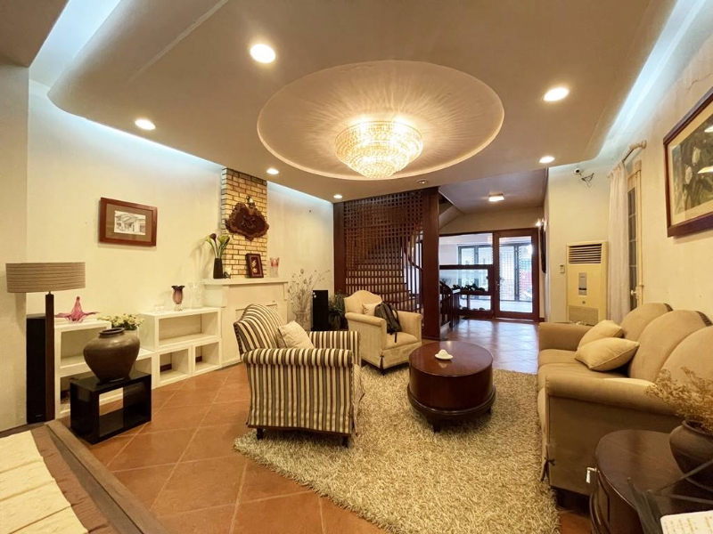 Awesome lakeview house in Westlake To Ngoc Van for rent 13