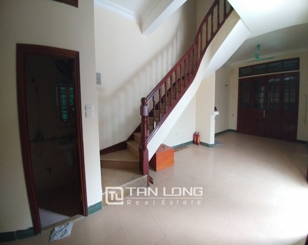 Beautiful 4-storey house for rent in Tran Quy Cap street 2