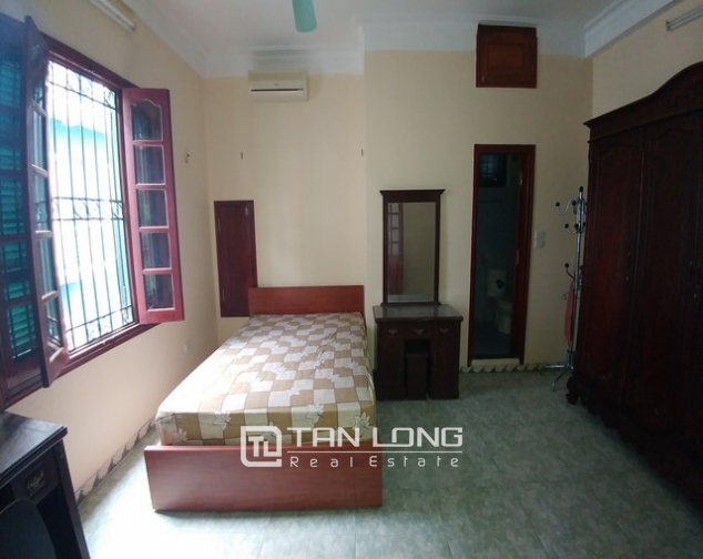 Beautiful 4-storey house for rent in Tran Quy Cap street 10
