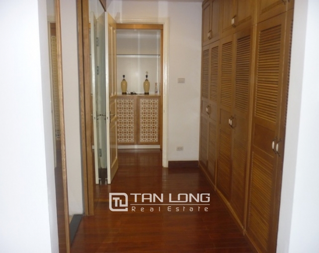 Beautiful penhouse in p2, ciputra, Tay Ho, Hanoi for lease 5