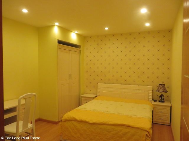 Beautiful serviced apartment for rent in Ngoc Lam street, Long Bien district 5
