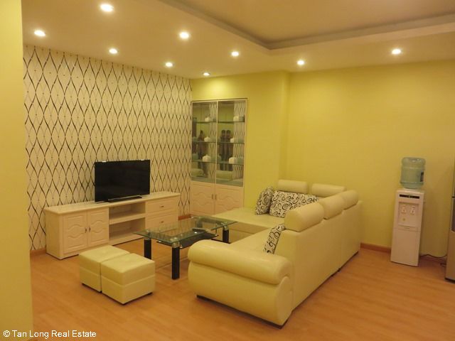 Beautiful serviced apartment for rent in Ngoc Lam street, Long Bien district 2