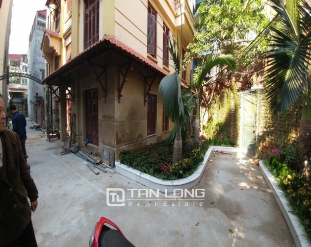 Beautiful villa for lease in Tran Quang Dieu. 3