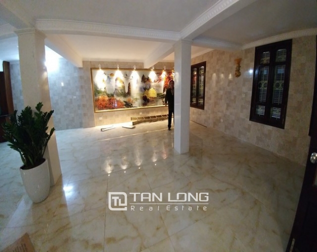 Beautiful villa for lease in Tran Quang Dieu. 6
