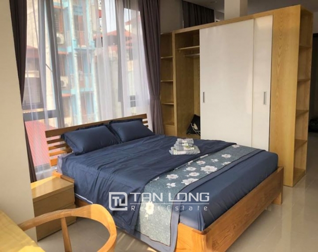 Bright Studio for rent on Hoang Quoc Viet 4