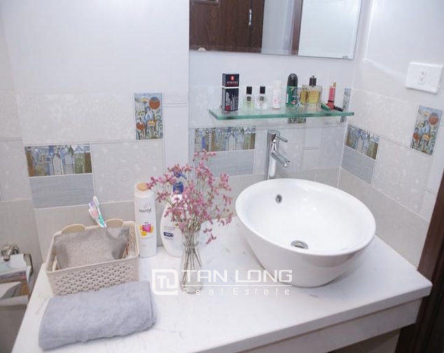Bright Studio for rent on Hoang Quoc Viet 5