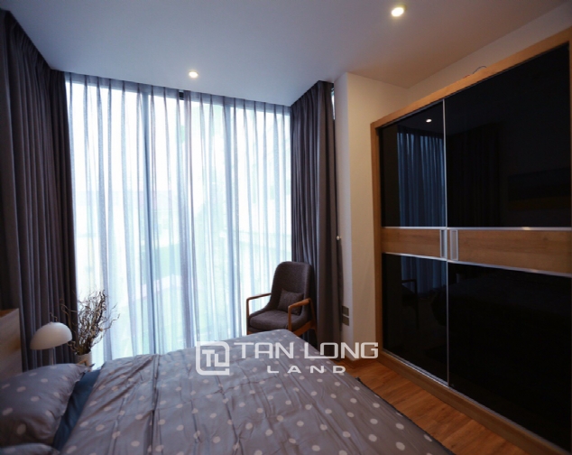 Brilliant 2 bedroom apartment for rent on Pham Huy Thong street, Ba Dinh 7