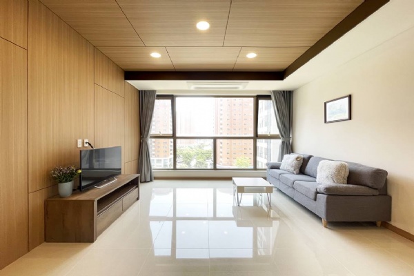 Cheap 2BRs apartment in Starlake Hanoi for rent