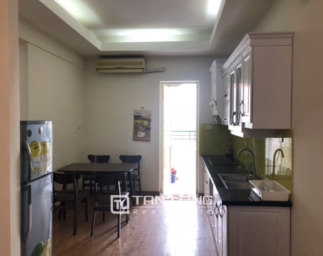 Cheap price apartment for rent in Hoang Quoc Viet street, Cau Giay district! 6