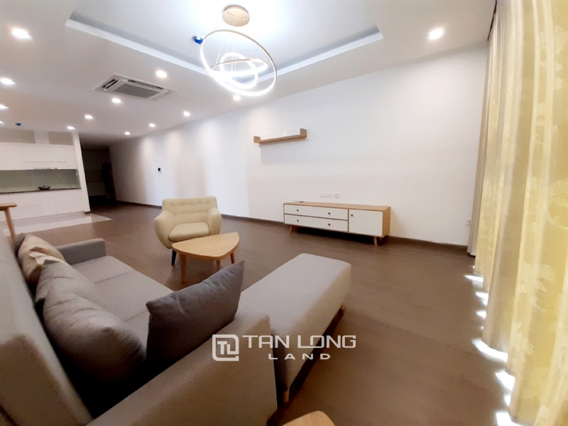 CORNER & SPACIOUS 3 bedroom apartment for rent in FLC Twin Tower, 265 Cau Giay street 3
