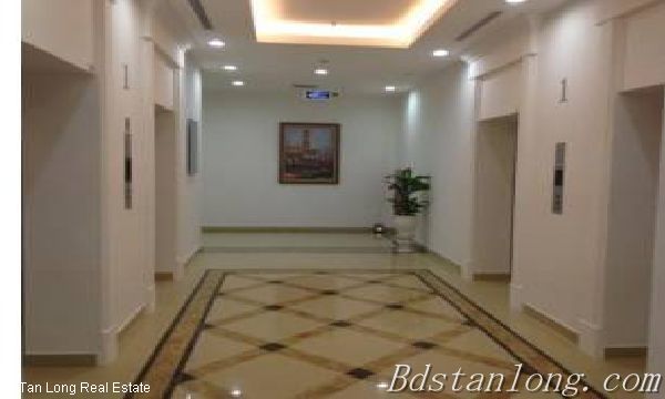 Fully furnished apartment for lease in Royal City, Thanh Xuan district 2