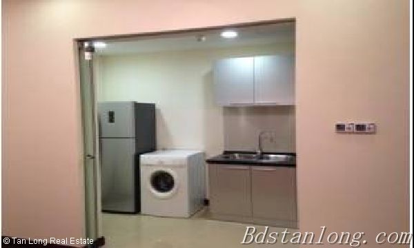 Fully furnished apartment for lease in Royal City, Thanh Xuan district 9