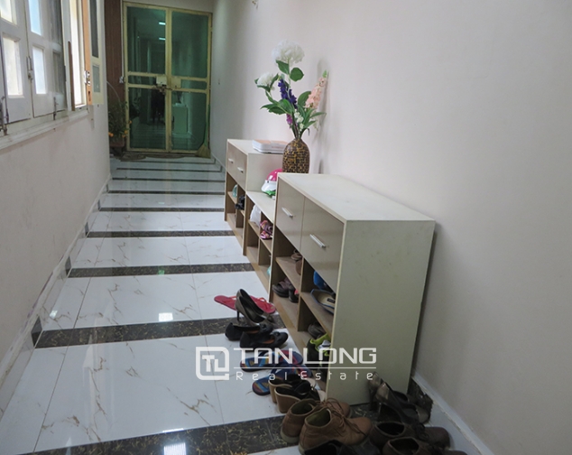 Fully furnished apartment for rent in Dinh Liet stress, Hoan Kiem district. 2