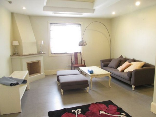 Glamorously serviced apartment in Ba Trieu street, Hoan Kiem dist for lease