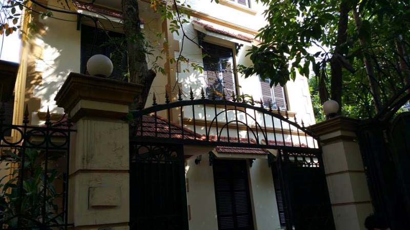 Large 4 bedroom villa for rent in Hoang Hoa Tham, Ba Dinh, Hanoi