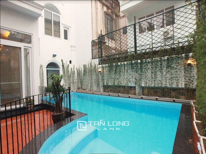 Luxurious villas 4 bedroom in Dang Thai Mai 6