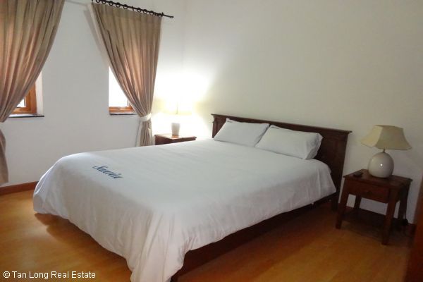 Luxury serviced apartment rental near Opera House Hoan Kiem district 8