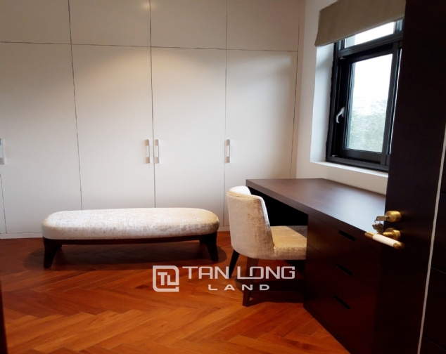 Modern single villa for rent in one of the hottest urban in Tay Ho Tay - Starlake! 10
