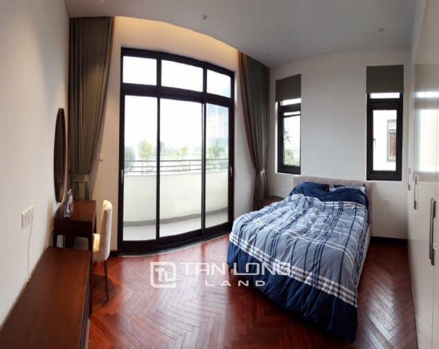 Modern single villa for rent in one of the hottest urban in Tay Ho Tay - Starlake! 1