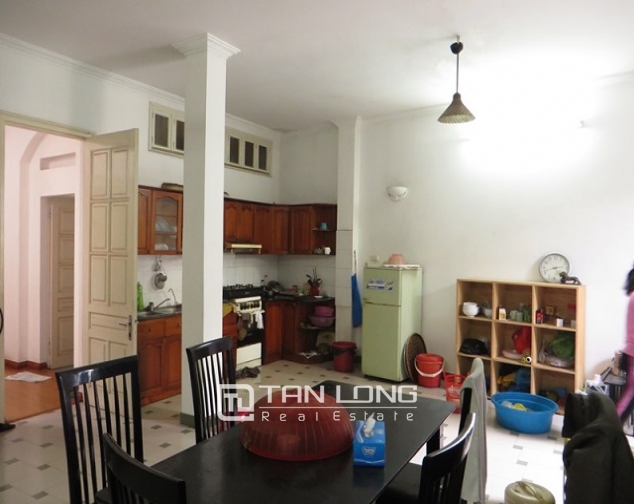 Nice 3 storey villa with big courtyard for rent in Tong Duy Tan, Ba Dinh, Hanoi 6