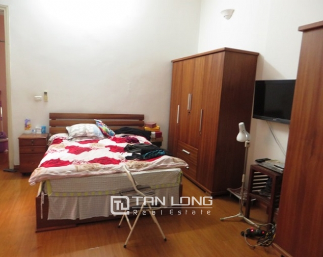Nice 3 storey villa with big courtyard for rent in Tong Duy Tan, Ba Dinh, Hanoi 3