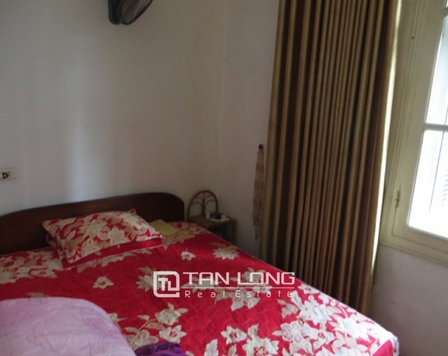 Nice 3 storey villa with big courtyard for rent in Tong Duy Tan, Ba Dinh, Hanoi 5