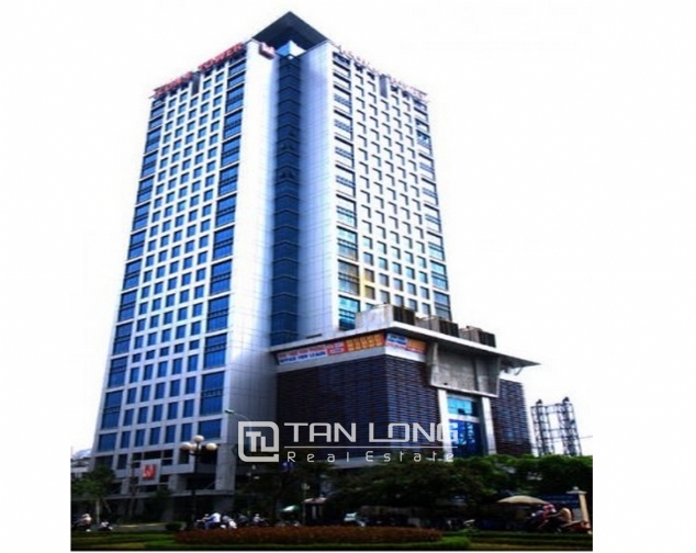 Nice office in Icon 4 Tower, De La Thanh street, Ba Dinh district, Hanoi for rent 1