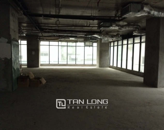 Nice office in Lancaster tower in Ba Dinh for lease 1