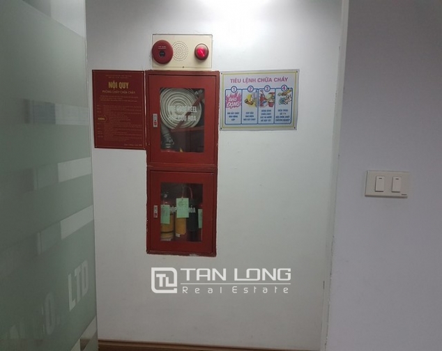 Nice office in Lang Ha street, Dong Da district, Hanoi for rent 3