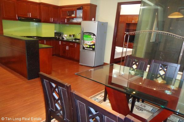 Nice serviced apartment with 2 bedrooms for lease in Cau Dat street 7
