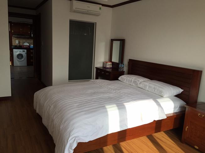 Renting modern 2 bedroom apartment in Lý Nam De, Hoan Kiem, Hanoi