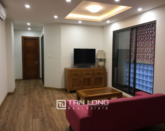 Serviced apartment in Tran Quoc Toan street, Hoan Kiem dist for lease 3