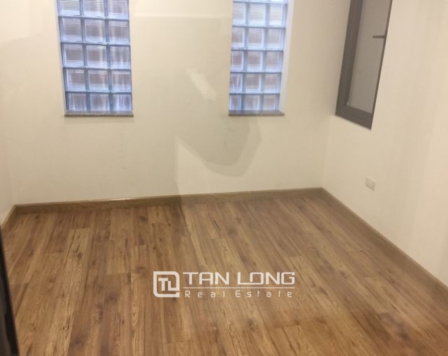 Serviced apartment in Tran Quoc Toan street, Hoan Kiem dist for lease 6