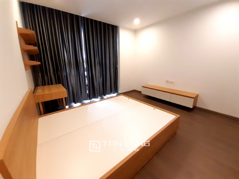 SPACIOUS 2 bedroom apartment for rent in Twin Tower, 265 Cau Giay 8