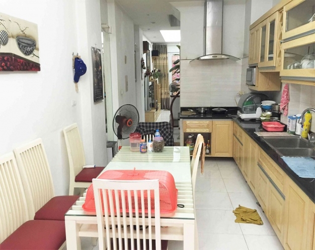 Spacious and modern 4 bedroom house for rent in Hai Ba Trung district 4