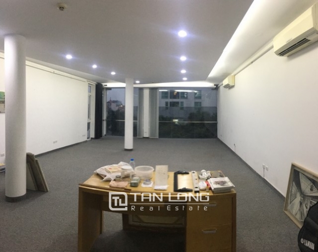 Spacious office in Dang Thai Mai street, Tay Ho dist for lease 1