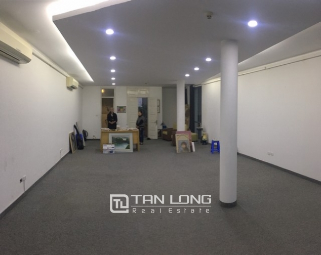 Spacious office in Dang Thai Mai street, Tay Ho dist for lease 2