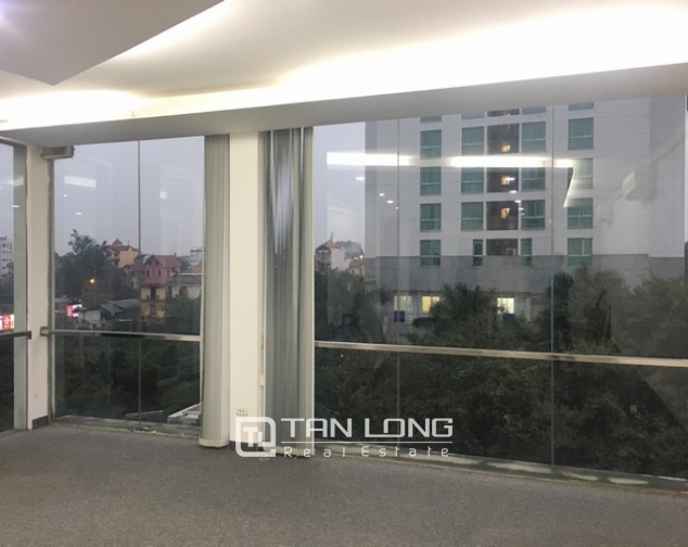 Spacious office in Dang Thai Mai street, Tay Ho dist for lease 3