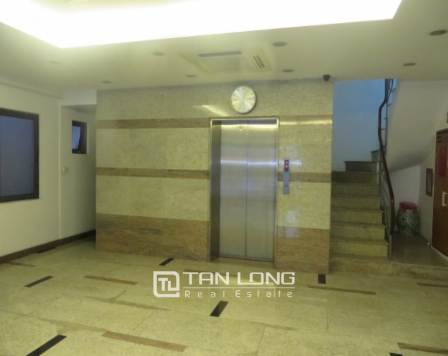 Stunning 2 bedroom apartment to rent in Hai Ba Trung, Hoan Kiem district, full of modern furniture 2